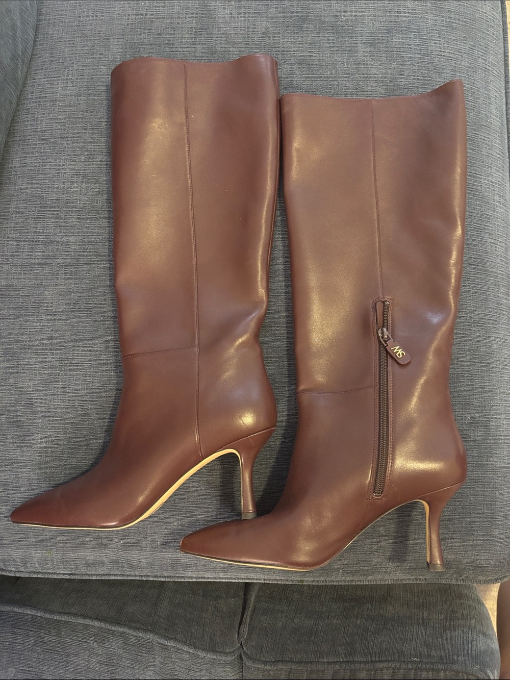 Stuart Weitzman Valentina Tubo Boot - deep brown. 10.5 - Picture 2 of 6
